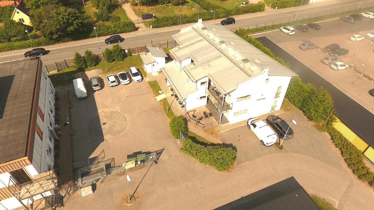 Staylong Hotell Täby Exterior photo